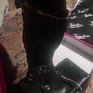 Tall boots black never worn